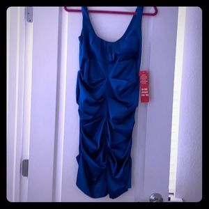NWT ruched dress size 7